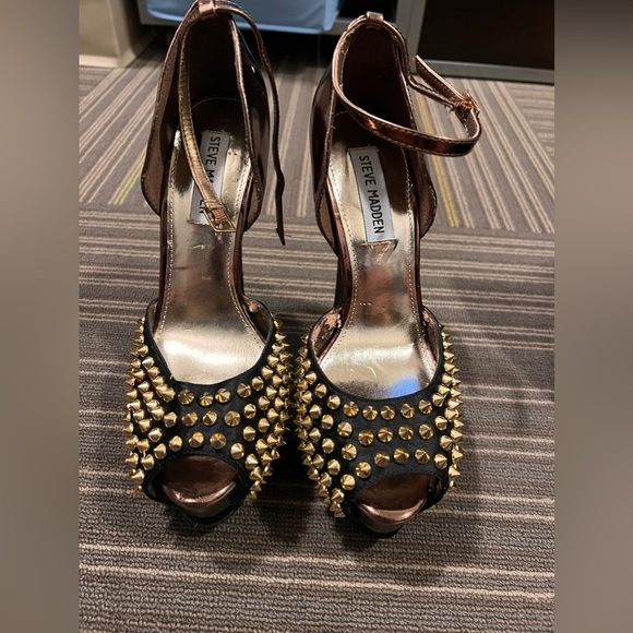 Steve Madden platform heels - Picture 3 of 4